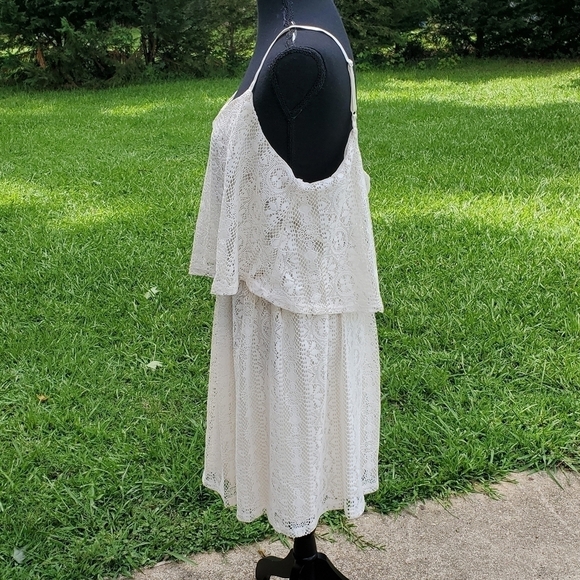 Creamy white lace ruffle top spaghetti strap dress - Picture 2 of 5